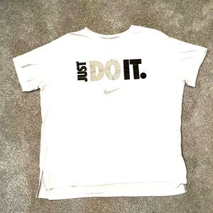 Nike white 'Just Do It' T-Shirt